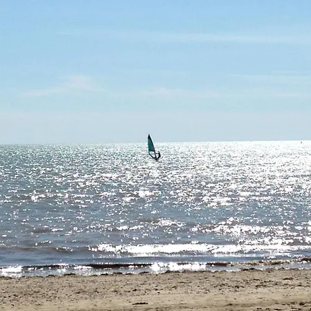 Maison A Ile De Noirmoutier Avec Acces Direct A La * La Guérinière