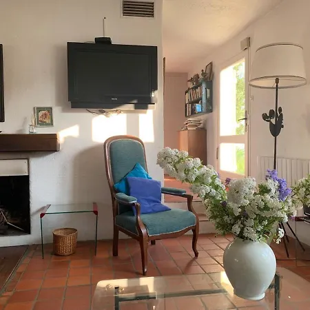 Maison A Ile De Noirmoutier Avec Acces Direct A La