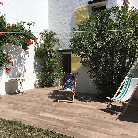 Maison A Ile De Noirmoutier Avec Acces Direct A La